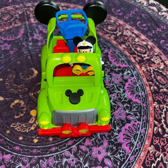 Green Mickey Mouse Toy Truck + Figure - Picture 7 of 10